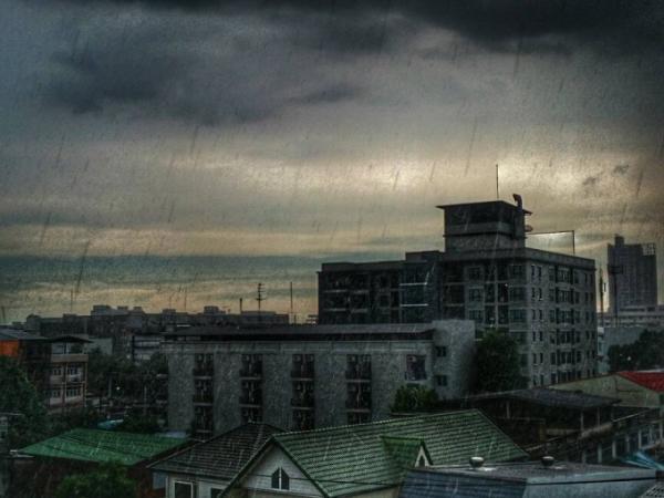 大地に実りをもららす雨〜雨季のバンコクに思う〜