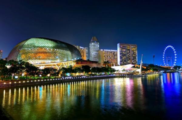 まるでドリアン！？シンガポール「エスプラネード・シアター・オン・ザ・ベイ」