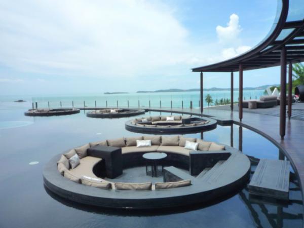 タイを代表するビーチリゾートの座は今や、サムイ島に？