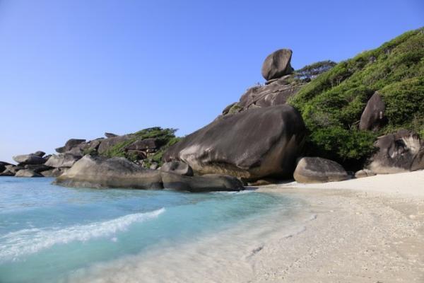 これからの季節のお楽しみ、タイのシミラン諸島でダイビング