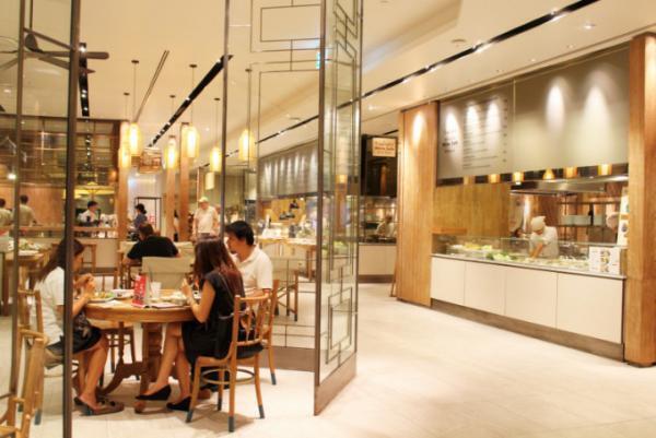 バンコクの高級路線デパート「セントラル・エンバシー」