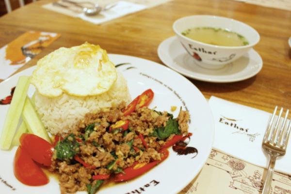 バンコクの高級路線デパート「セントラル・エンバシー」