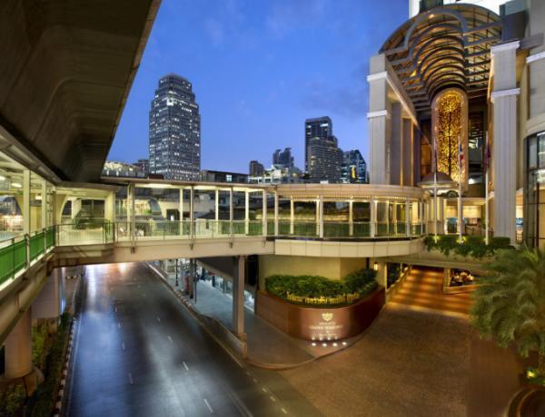 ロケーション抜群！駅に隣接するバンコクの5つ星シティホテル