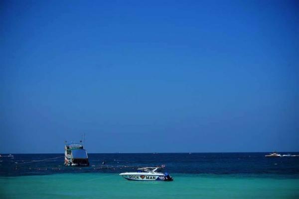 バンコクから日帰りで行ける週末プチアドベンチャー〜青い海と空を求めて〜