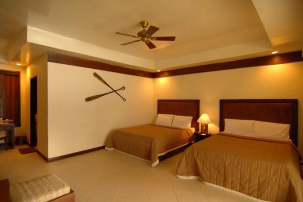 女子旅におすすめの、セブ起点で行くオスロブ＆スミロン島