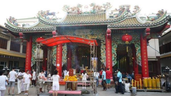 活気溢れる街！バンコクのチャイナタウン「ヤワラート」