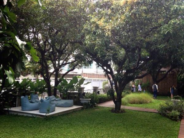 バンコクの一軒家レストランで楽しもう！ドリアン入りマッサマンカレー