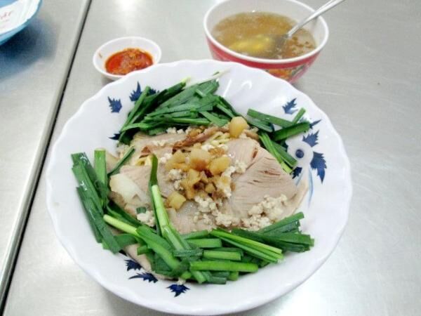 ベトナム南部の名物麺「フーティウ」とは？