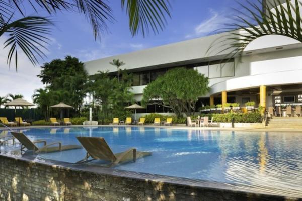 セブを一望する５つ星ホテル「マルコポーロプラザ セブ」で優雅なひとときを……