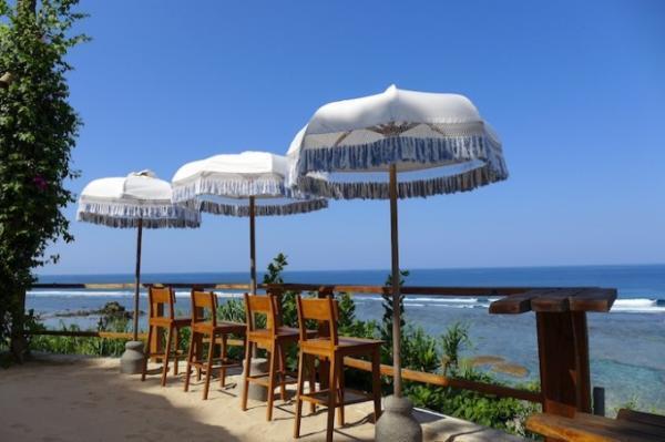 “良心”を満たすリゾート「ニヒワトゥ」へ　〜インドネシア・スンバ島〜