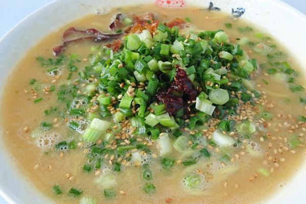 パクチーと唐辛子が苦手でもマイペンライ。バンコクで充実の日本食