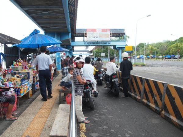 世界一長いバレルへの挑戦！ロンボク島「デザートポイント」への行き方