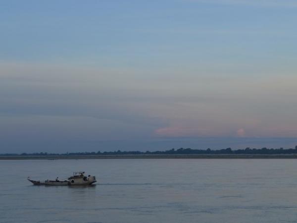 船で巡るディープなミャンマー！「オルケイラ」クルーズ 〜ヤンゴン – バガン〜