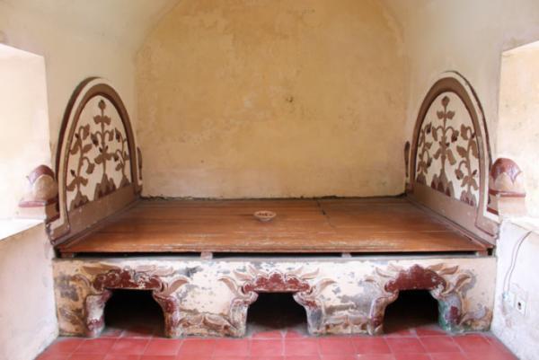 華麗なる水の宮殿！ジョグジャカルタ「タマンサリ」