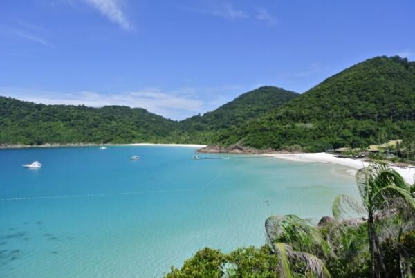 アジア有数の美ビーチ揃い！マレー半島の魅惑のアイランド