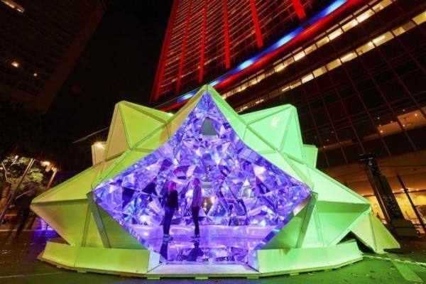 シンガポールの夜を彩る光の祭典「i Light Marina Bay」