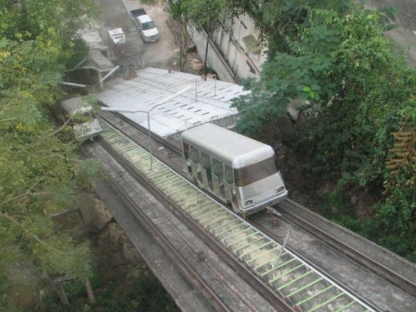 謎多き、タイ寺院の不思議な乗り物