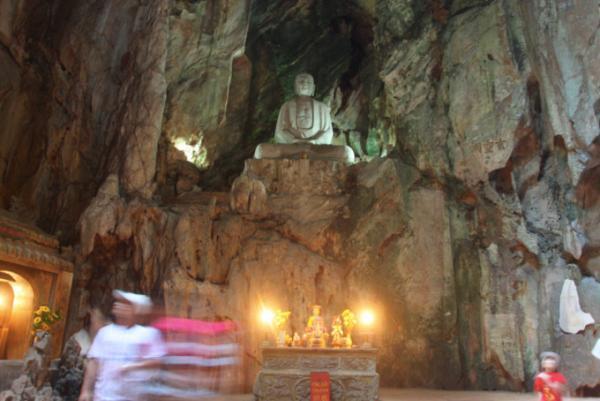 ダナンの聖地！大理石の山「五行山（マーブル・マウンテン）」