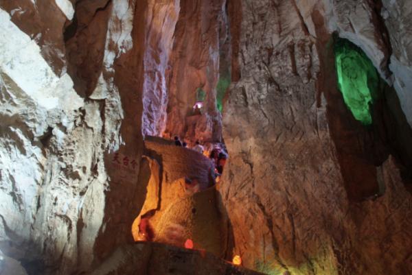 ダナンの聖地！大理石の山「五行山（マーブル・マウンテン）」