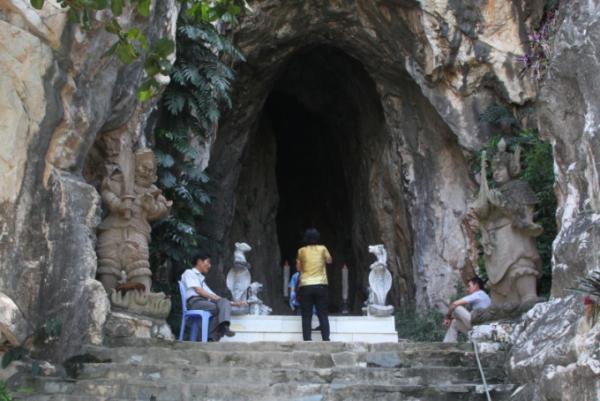 ダナンの聖地！大理石の山「五行山（マーブル・マウンテン）」