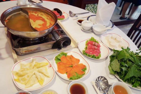 野菜もお肉もお手頃価格！バンコクの本格的な火鍋レストラン
