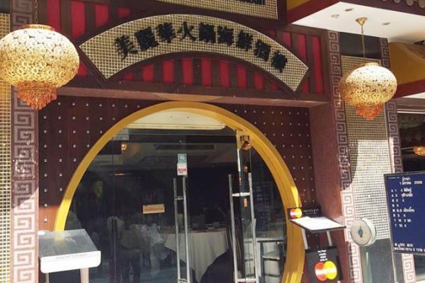 野菜もお肉もお手頃価格！バンコクの本格的な火鍋レストラン