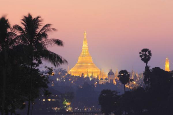ミャンマー最大の聖地！ヤンゴンの黄金寺院「シュエダゴン・パゴダ」