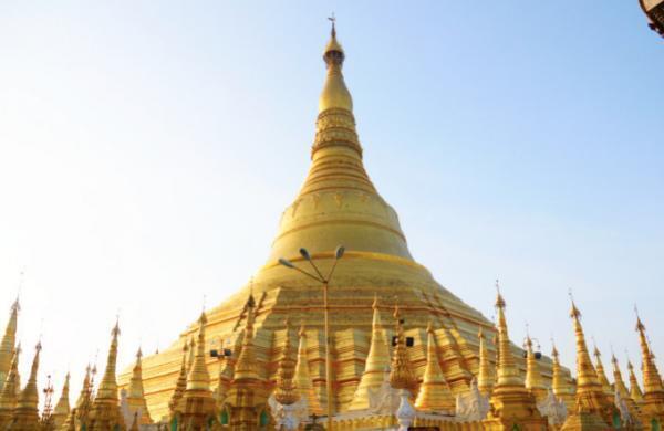 ミャンマー最大の聖地！ヤンゴンの黄金寺院「シュエダゴン・パゴダ」