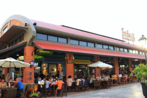 バンコクの大型ナイトマーケット「アジアティーク・ザ・リバーフロント」