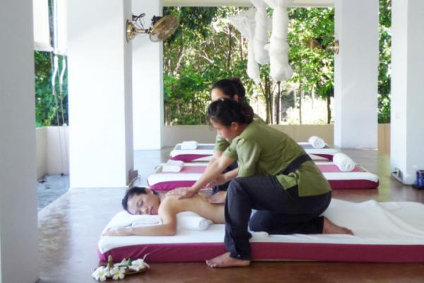 こだわりのスパで選ぶ、サムイ島の極上リゾート