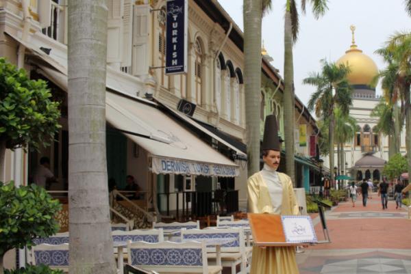 シンガポールのアラブストリートでトルコ料理に舌鼓