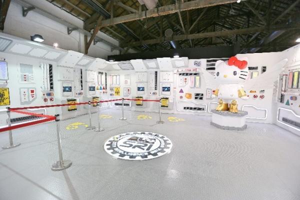 キティちゃんがロボットに！？シンガポールで「ロボット・キティ」イベント開催