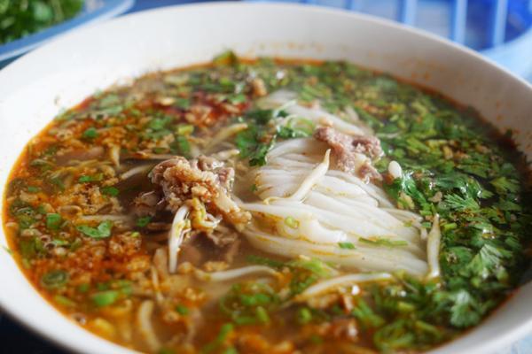 アジアの街をゆく～ラオス北部のウドムサイ～