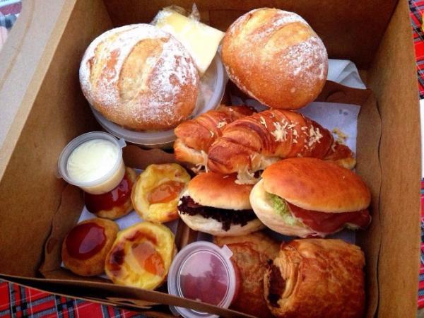 バンコクで評判のベーカリーで開催！月に1度のピクニック・パーティー