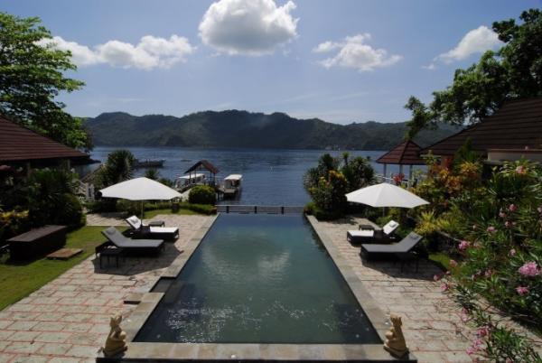 海底でフィッシュウォッチング！インドネシア・レンベでダイビング