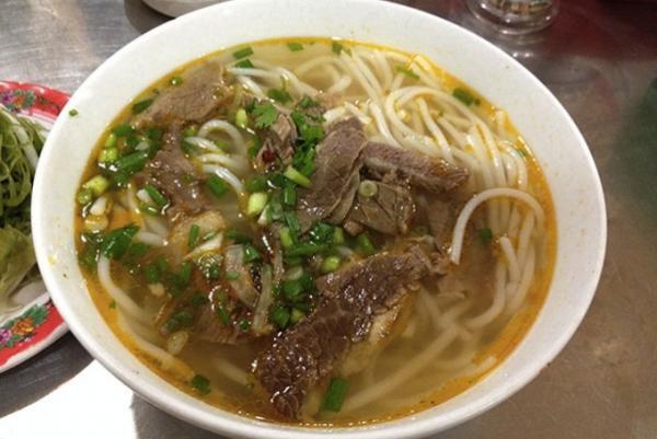 野外ジムでひと汗かいてフォー食べる！ベトナム式健康生活のススメ