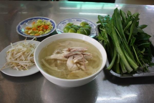 観光スポット × 評判のフォー専門店！セットで回るおすすめ3コース