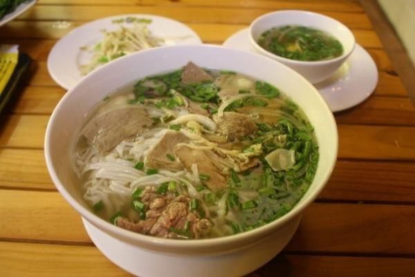 観光スポット × 評判のフォー専門店！セットで回るおすすめ3コース