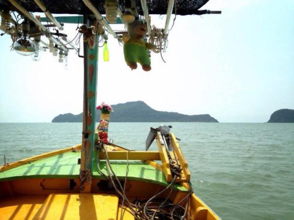 タイ・ホアヒンの神秘の宮殿「クーハーカルハット宮殿」