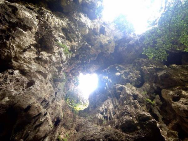 タイ・ホアヒンの神秘の宮殿「クーハーカルハット宮殿」