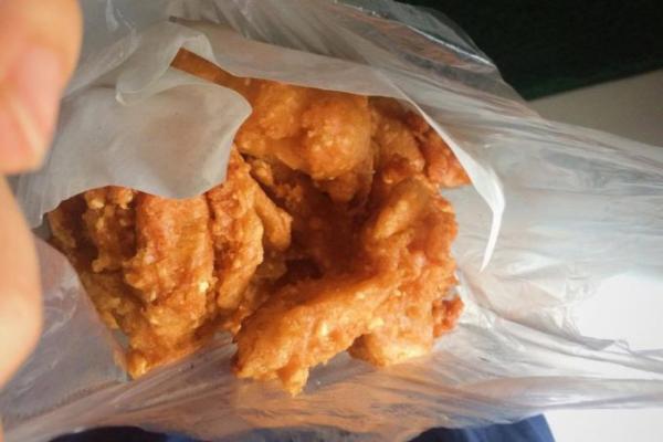 タイの国民的おやつ！ココナッツ香る「揚げバナナ」