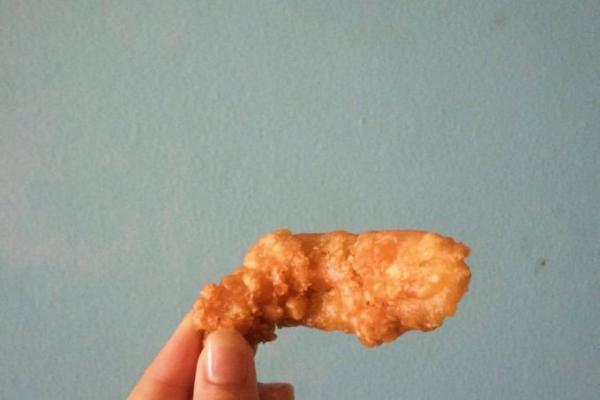 タイの国民的おやつ！ココナッツ香る「揚げバナナ」