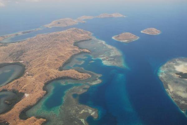 バージョンアップした「パヌニーヨット」で行く豪快コモド島クルーズ