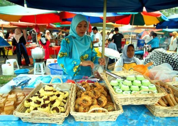 東南アジアで体験するイスラム教徒の断食月「ラマダン」