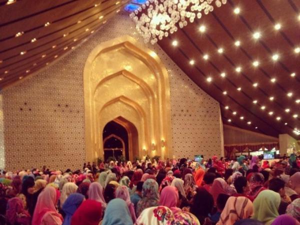 東南アジアで体験するイスラム教徒の断食月「ラマダン」