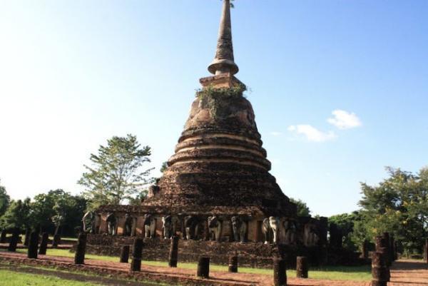 美しい仏像に会いに行こう！世界遺産スコータイでオススメの寺院