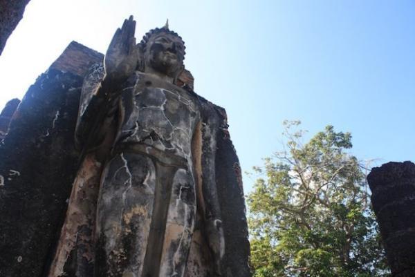 美しい仏像に会いに行こう！世界遺産スコータイでオススメの寺院