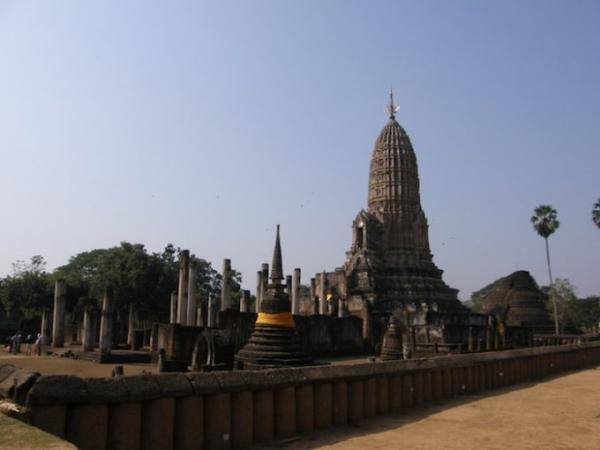 美しい仏像に会いに行こう！世界遺産スコータイでオススメの寺院