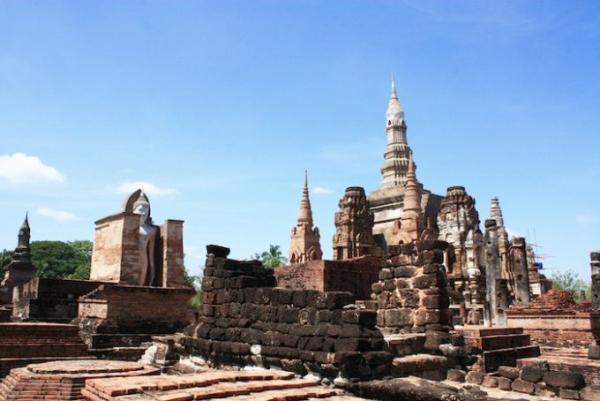 美しい仏像に会いに行こう！世界遺産スコータイでオススメの寺院