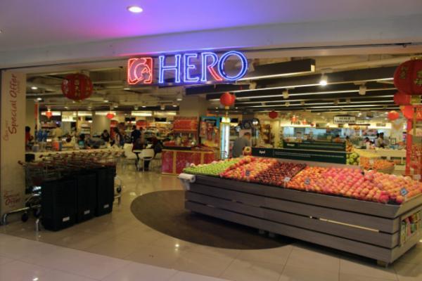 ジョグジャカルタの目抜き通り「マリオボロ通り」